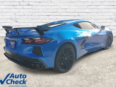 Used 2025 Chevrolet Corvette Stingray Preferred Cpe w/ Stealth Interior Trim Package RWD image 3