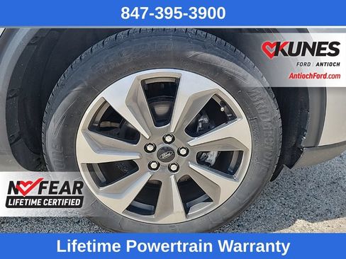 Certified 2024 Ford Escape Platinum AWD/4WD image 9