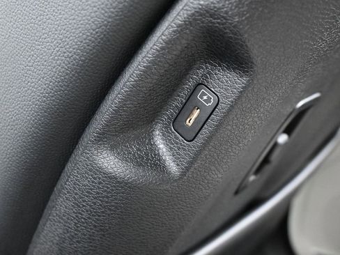 Used 2023 Kia Sportage EX image 38