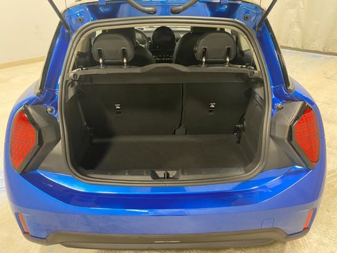 Certified 2025 MINI Cooper S image 25