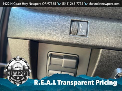 Used 2025 Chevrolet Colorado Trail Boss AWD/4WD image 16