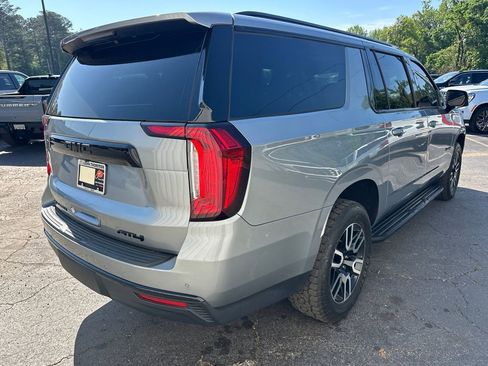 Used 2024 GMC Yukon XL AT4 w/ Technology Package AWD/4WD image 6