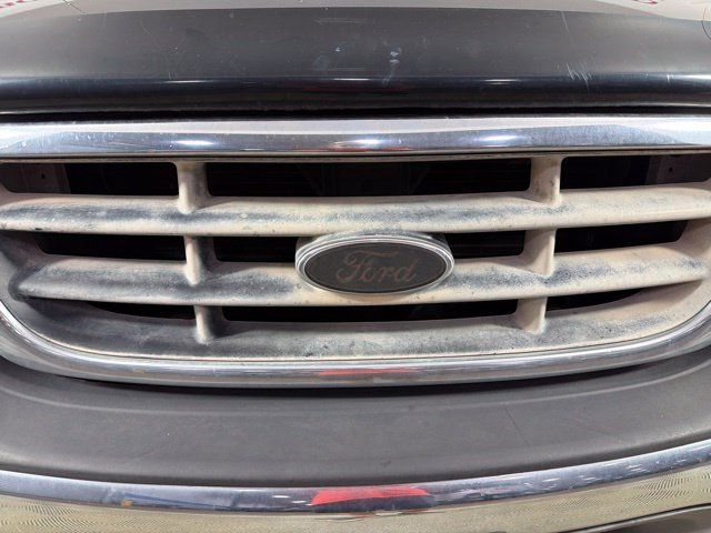 Used 2002 Ford F150 XLT RWD image 5