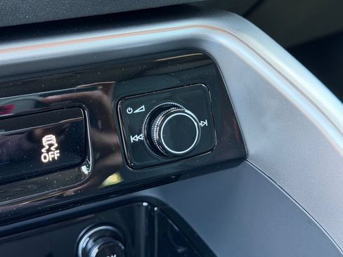 New 2026 Audi SQ5 Premium Plus AWD/4WD image 25