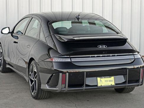 Used 2023 Hyundai Ioniq 6 Limited image 51