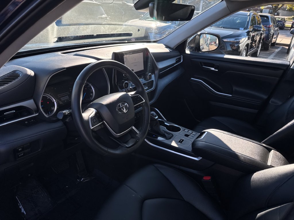 Used 2026 Toyota Highlander XLE AWD/4WD image 15