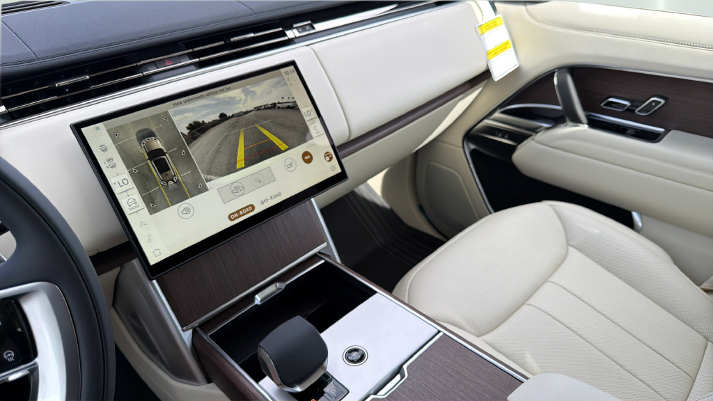 New 2026 Land Rover Range Rover SE AWD/4WD image 24
