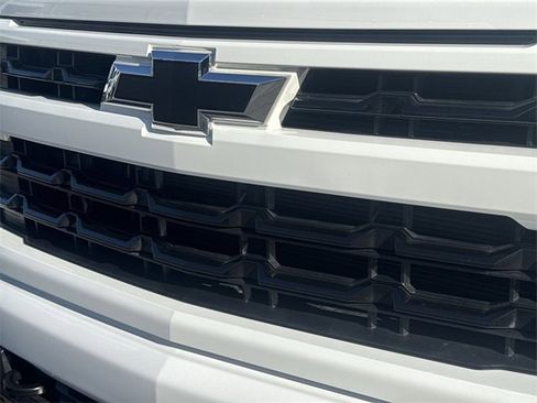 Used 2023 Chevrolet Silverado 1500 RST w/ Z71 Off-Road Package image 17