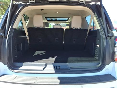 Used 2023 Ford Expedition Max Limited AWD/4WD image 10