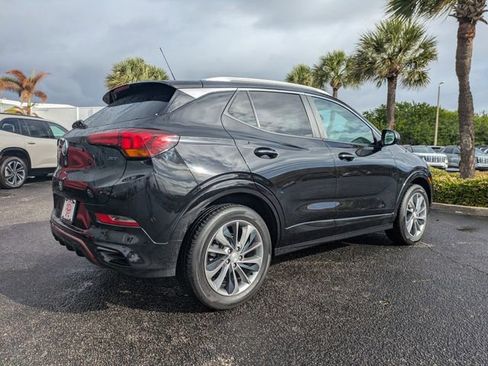 Used 2023 Buick Encore GX Select w/ Sport Touring Package FWD image 4
