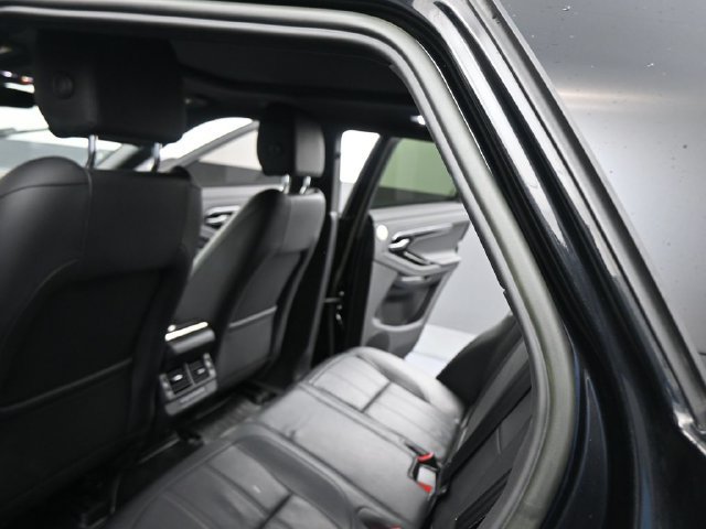Used 2023 Land Rover Range Rover Evoque R-Dynamic S AWD/4WD image 16