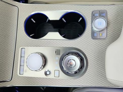 Used 2025 Genesis GV80 3.5T Prestige image 52