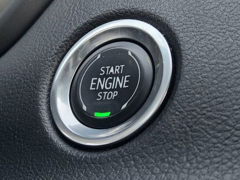 Used 2023 Cadillac XT4 Premium Luxury image 21