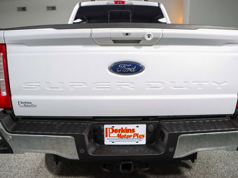 Used 2024 Ford F250 Lariat image 8