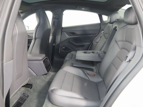 Used 2020 Porsche Taycan 4S image 62