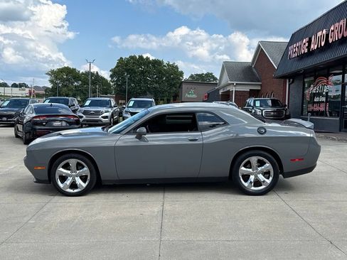 Used 2018 Dodge Challenger SXT w/ Blacktop Package RWD image 3