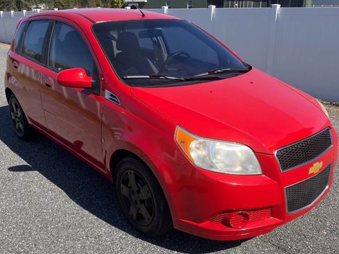 Used 2009 Chevrolet Aveo5 LT image 4