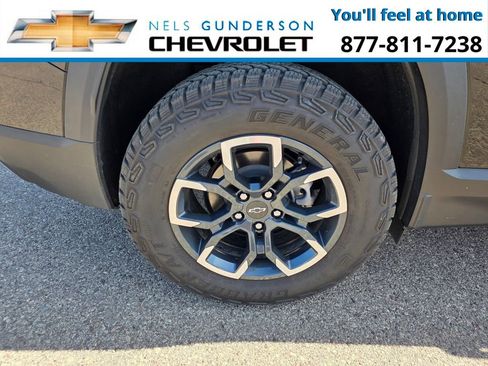 Used 2025 Chevrolet Equinox ACTIV AWD/4WD image 8