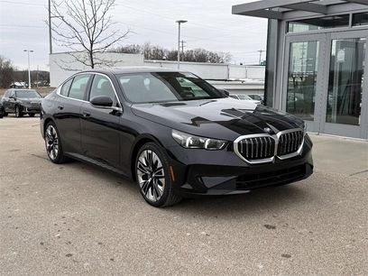 New 2026 BMW 530i xDrive w/ Premium Package
