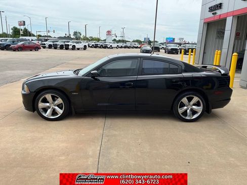 Used 2014 Dodge Charger R/T RWD image 2