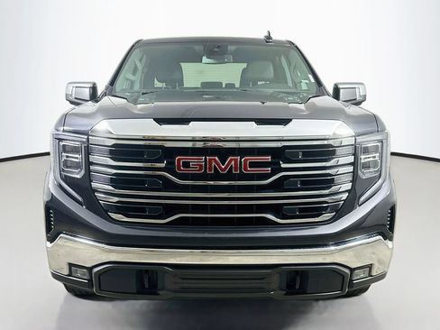 Used 2025 GMC Sierra 1500 SLT RWD image 2