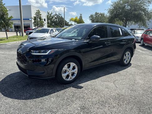 Used 2024 Honda HR-V LX image 9