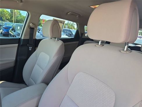 Used 2018 Hyundai Tucson Sport FWD image 12