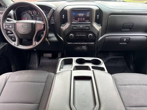 Used 2020 Chevrolet Silverado 1500 Custom Trail Boss w/ Custom Convenience Package AWD/4WD image 18