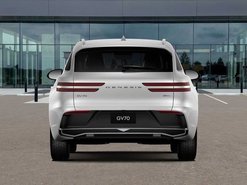 Certified 2026 Genesis GV70 2.5T image 7
