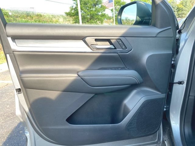 Used 2025 GMC Terrain Elevation AWD/4WD image 22