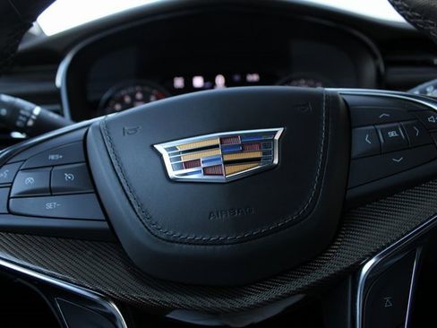 Used 2024 Cadillac XT5 Premium Luxury w/ Platinum Package image 14