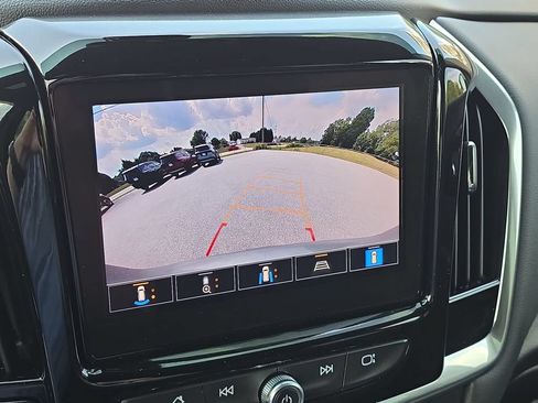Certified 2023 Chevrolet Traverse RS w/ LPO, Floor Liner Package AWD/4WD image 15