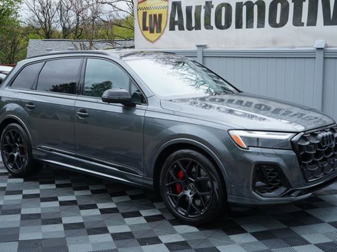 Used 2025 Audi SQ7 Premium Plus AWD/4WD image 2