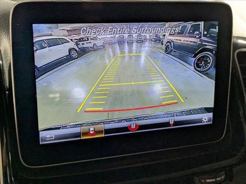 Used 2019 Mercedes-Benz GLE 400 4MATIC image 14