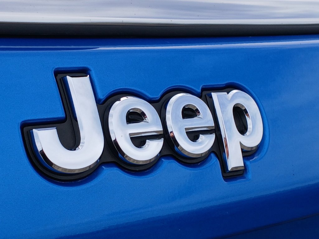 Used 2025 Jeep Compass Limited AWD/4WD image 30