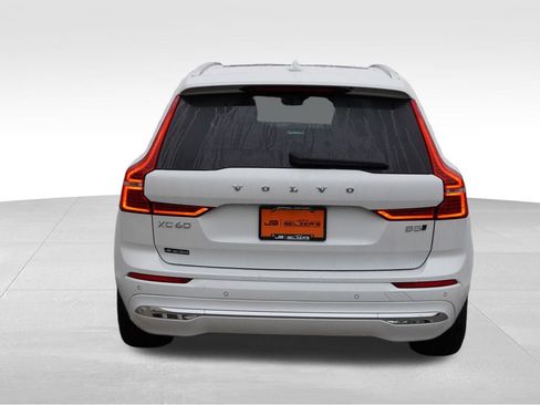Used 2023 Volvo XC60 B5 Ultimate AWD/4WD image 6