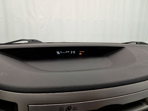 Used 2014 Subaru Legacy 2.5i image 16