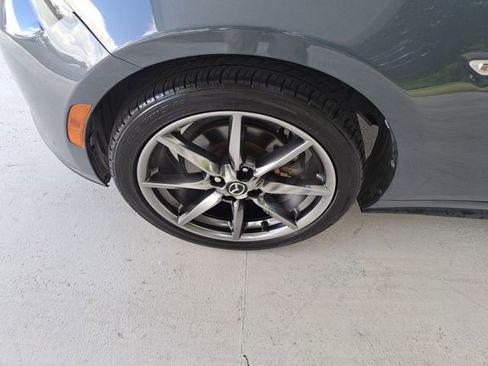 Used 2021 MAZDA MX-5 Miata RF Grand Touring RWD image 27