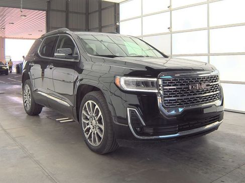 Used 2022 GMC Acadia Denali w/ Denali Ultimate Package image 3