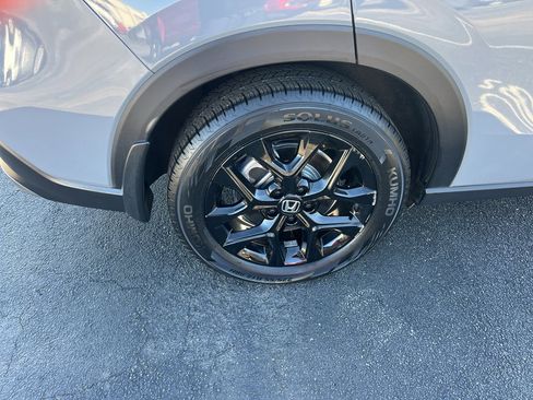 Certified 2024 Honda HR-V Sport image 9