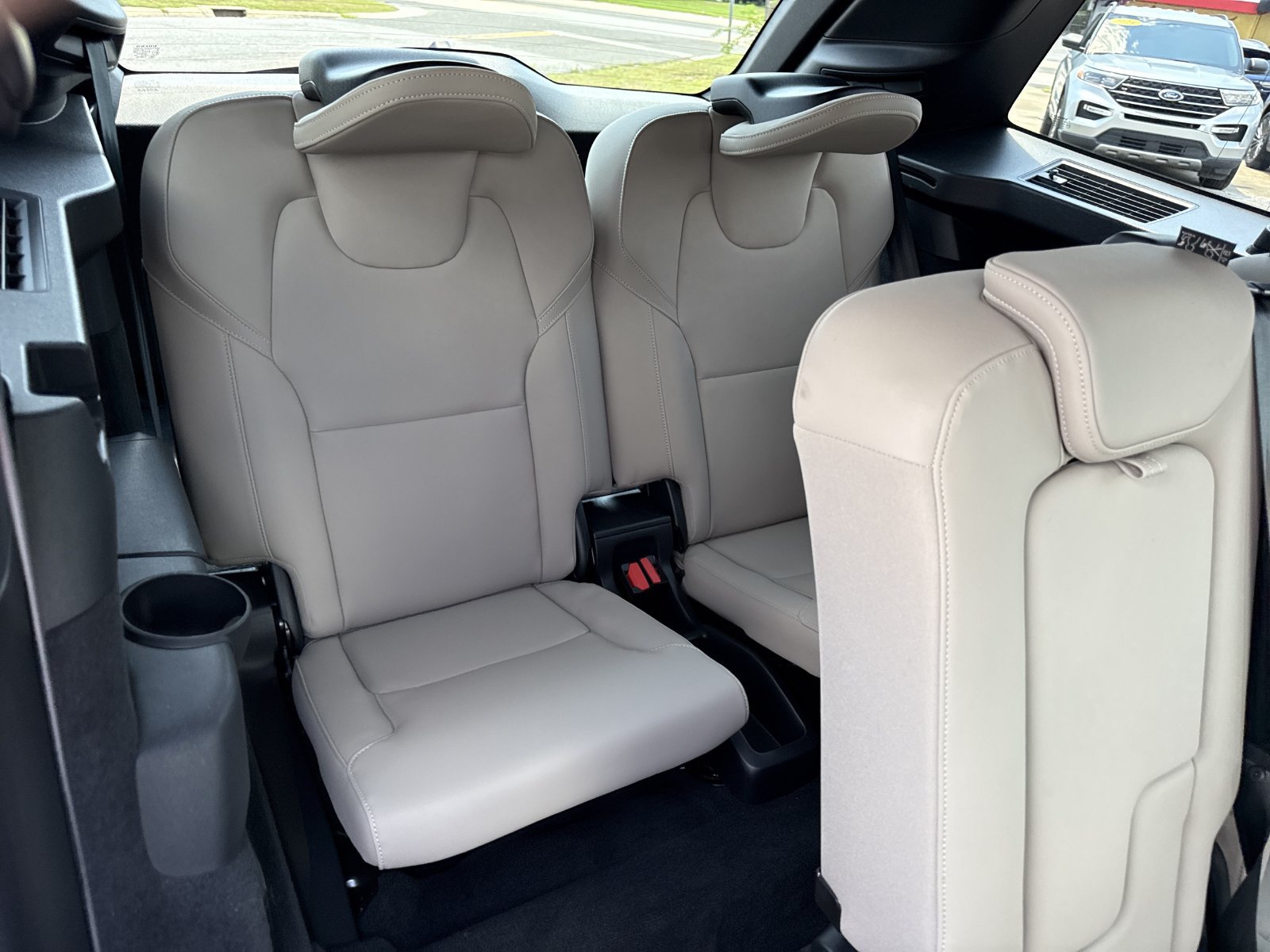 Certified 2026 Volvo XC90 B6 Plus AWD/4WD image 33
