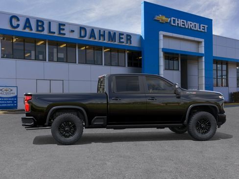 New 2026 Chevrolet Silverado 2500 ZR2 w/ LPO, Dark Essentials Package AWD/4WD image 5