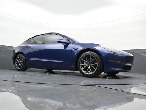 Used 2021 Tesla Model 3 Long Range image 21