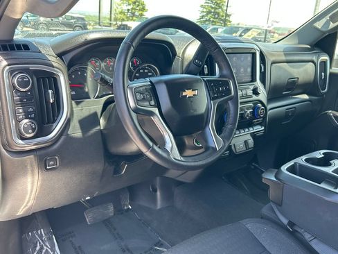 Used 2022 Chevrolet Silverado 2500 LT w/ Convenience Package AWD/4WD image 7