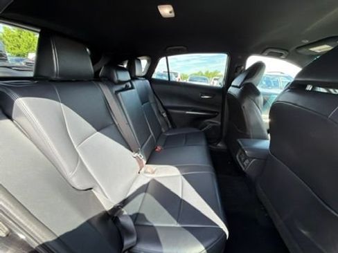 Used 2023 Toyota Venza XLE AWD/4WD image 21