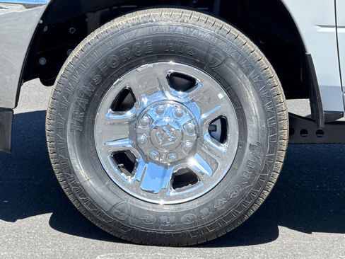 New 2026 RAM 2500 Tradesman w/ Chrome Appearance Group AWD/4WD image 22