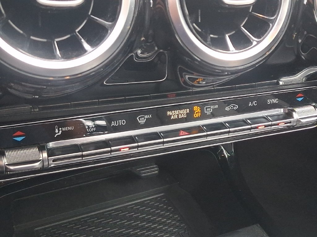 Used 2019 Mercedes-Benz A 220 4MATIC image 17