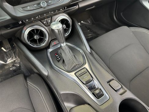Used 2018 Chevrolet Camaro SS image 28