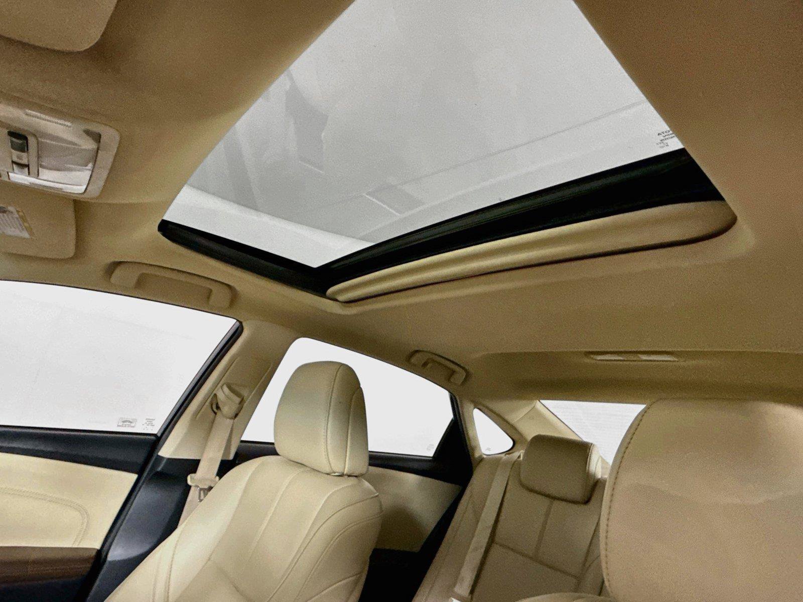 Used 2016 Toyota Avalon XLE Premium FWD image 6