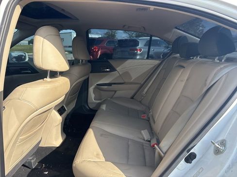 Used 2014 Honda Accord Touring image 14